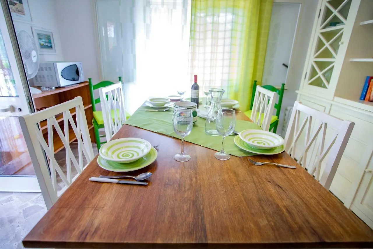 Apartament Casa Bianca Rais Gerbi Finale 0*,  Włochy